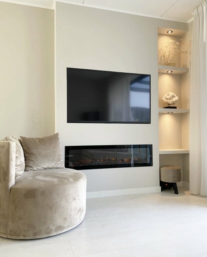 Elektrische sfeerhaard monaco ingebouwd in cinewall Elektrische sfeerhaard monaco, ingebouwt in cinewall met TV.